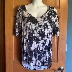 Torrid super soft tie dye tee